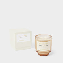 Load image into Gallery viewer, Katie Loxton Sentiment Candle / Mr & Mrs / Fresh Linen & White Lily