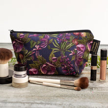 Load image into Gallery viewer, Toasted Crumpet The Mulberry Collection Noir Make Up Bag