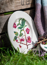 Load image into Gallery viewer, Emma Bridgewater Spindle Medium Dinner Plate, 8.5 Inch
