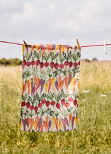 Load image into Gallery viewer, Emma Bridgewater Carrots & Beets Tea Towel