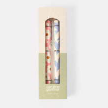 Load image into Gallery viewer, Caroline Gardner Pink Flower & Blue Hearts Set of 2 Boxed Pens