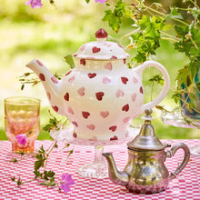 Load image into Gallery viewer, Emma Bridgewater Pink Hearts Teapot