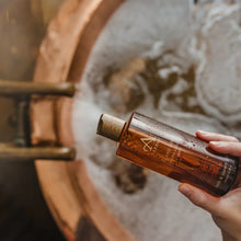 Load image into Gallery viewer, Arran Island Dusk 300ml Bath & Shower Gel, Jasmine, Saffron & Vanilla