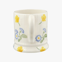 Load image into Gallery viewer, Emma Bridgewater Buttercup &amp; Daisies 1/2 Pint Mug
