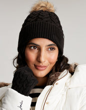 Load image into Gallery viewer, Joules Elena Cable Knit Hat / Black