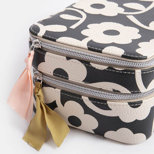 Caroline Gardner Mono Flower Make Up Case