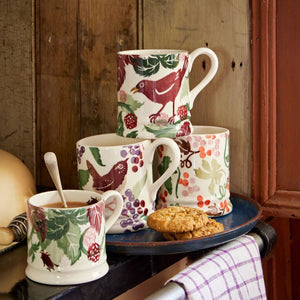 Emma Bridgewater White Bryony 1/2 Pint Mug