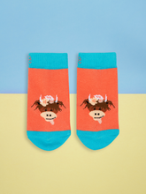 Load image into Gallery viewer, Blade &amp; Rose Bonnie Highland Cow Socks / 0-2 Years
