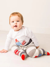 Load image into Gallery viewer, Blade &amp; Rose Paddington Loves To Travel Top / 0-4 Years
