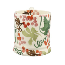 Load image into Gallery viewer, Emma Bridgewater White Bryony 1/2 Pint Mug
