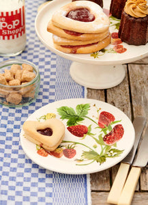 Emma Bridgewater Strawberries 6 1/2 Inch Plate