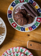 Load image into Gallery viewer, Emma Bridgewater Christmas Crackers Medium Dinner Plate, 8.5 Inch
