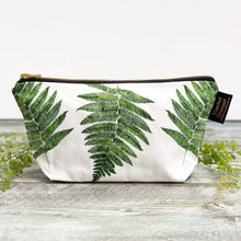 Load image into Gallery viewer, Toasted Crumpet Fern Pure Wash Bag
