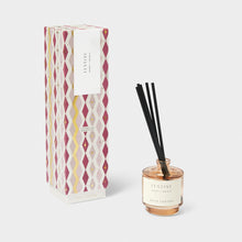 Load image into Gallery viewer, Katie Loxton Reed Diffuser / Festive / Cinnamon &amp; Nutmeg Chai
