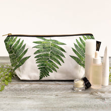 Load image into Gallery viewer, Toasted Crumpet Fern Pure Wash Bag
