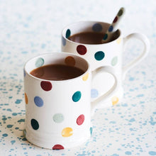 Load image into Gallery viewer, Emma Bridgewater Polka Dot 1/2 Pint Mug
