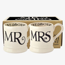 Load image into Gallery viewer, Emma Bridgewater Black Toast &#39;Mr &amp; Mrs&#39; Set of 2 1/2 Pint Mugs Boxed
