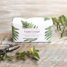 Load image into Gallery viewer, Toasted Crumpet Oak Moss &amp; Amber Vegan Friendly Soap Bar
