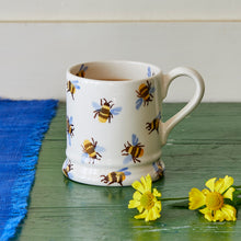 Load image into Gallery viewer, Emma Bridgewater Bumblebee 1/2 Pint Mug
